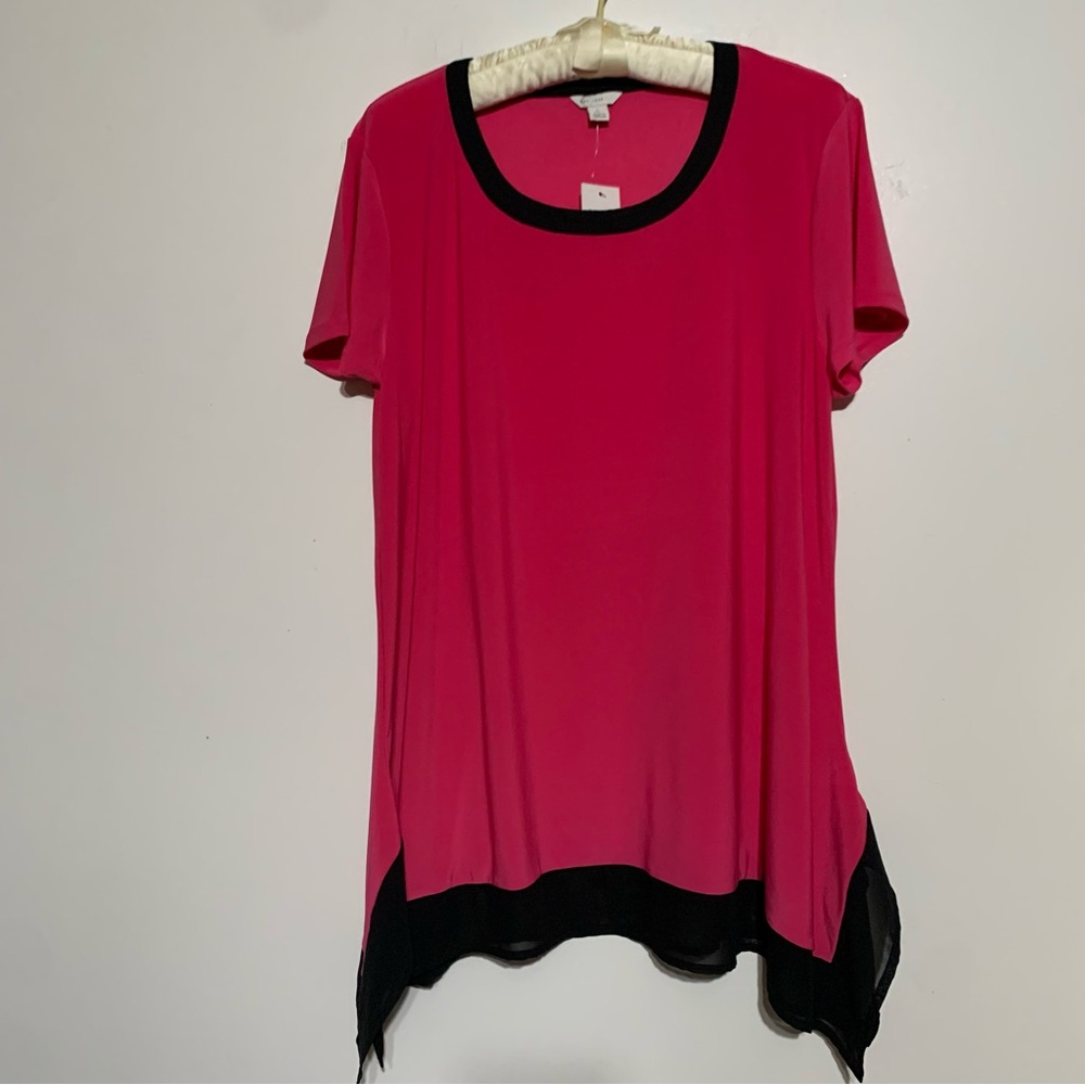 EST. 1946 Vibrant Pink and Black Women's Short Sleeve Top Large New with Tags